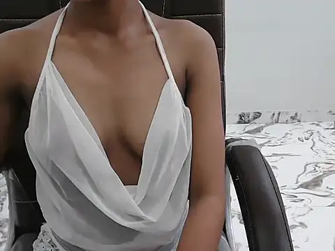 lovelyshaski online show from July 2026 04:16:01 AM