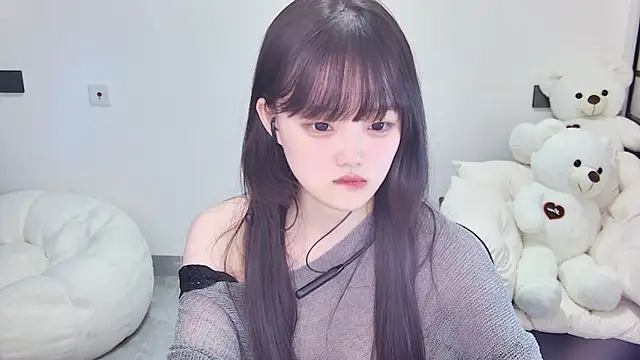 Evil-Bunny007 online show from June 2026 12:42:02 PM
