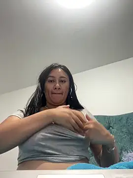 Vyolet  online show from May 2026 11:55:02 PM