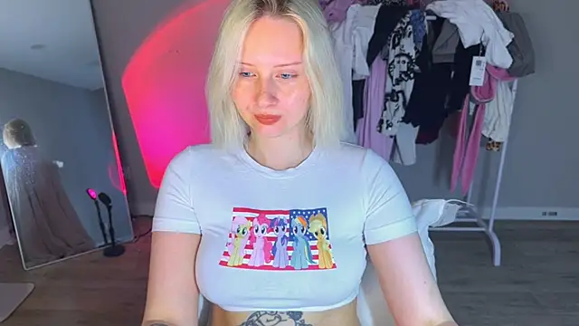 angelllisss online show from June 2026 11:27:01 AM