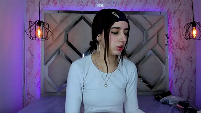 leri rose  online show from July 2026 11:30:02 AM