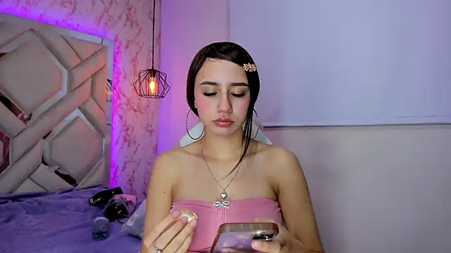 leri rose  online show from August 2026 12:59:02 PM