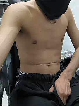 LuanAlvess online show from May 2026 05:27:02 AM