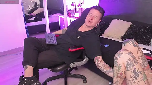 inkedsinners  online show from June 2026 10:41:01 PM