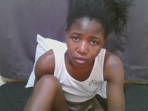 Snapshot of Sweet-tatiana chatting on June 2026 11:03:02 AM Sweet-tatiana online show from June 2026 11:03:02 AM