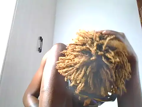 realcoochie online show from June 2026 12:26:01 AM