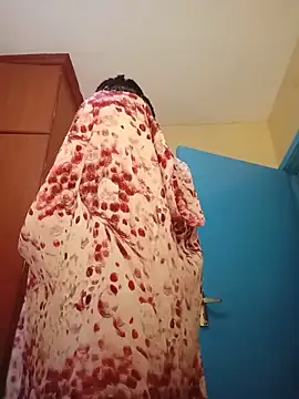 Snapshot of sweets_vibes chatting on June 2026 01:02:01 PM sweets vibes online show from June 2026 01:02:01 PM