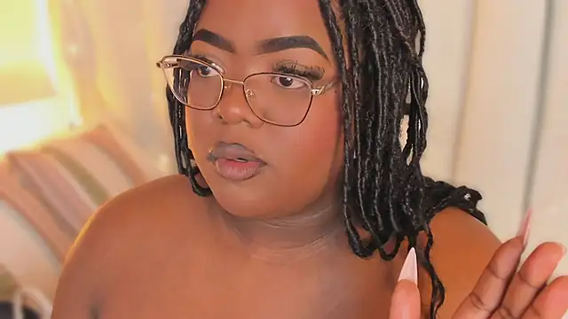 Snapshot of Ayanaa_Ebony_ chatting on June 2026 11:22:02 AM Ayanaa Ebony online show from June 2026 11:22:02 AM