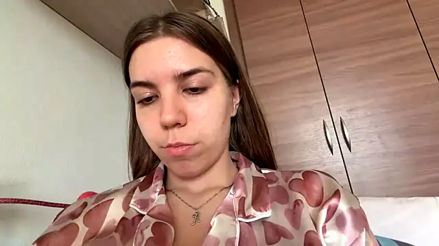 LaurindaStalford online show from June 2026 04:02:01 PM