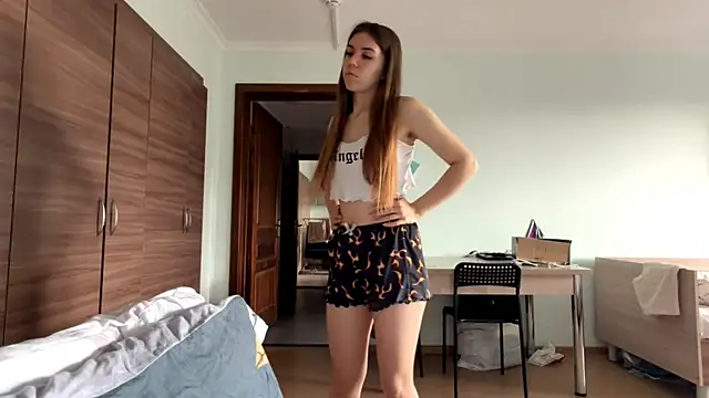 LaurindaStalford online show from June 2026 02:32:02 PM