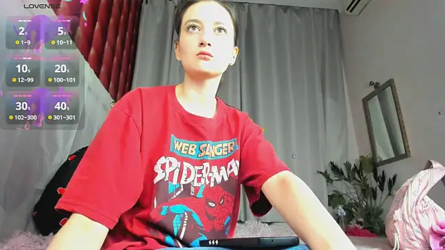 SummerLilaa online show from June 2026 04:56:01 AM