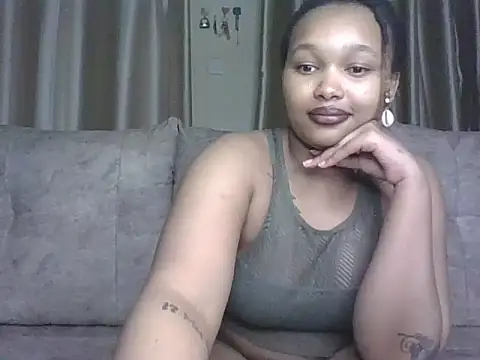 Snapshot of Candy_Tracy chatting on June 2026 09:56:02 PM Candy Tracy online show from June 2026 09:56:02 PM