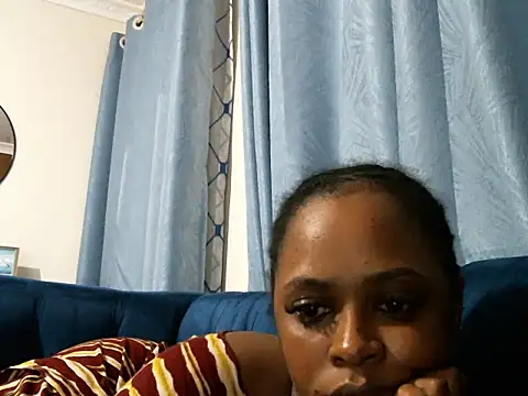 pretty zii online show from May 2026 06:04:02 PM