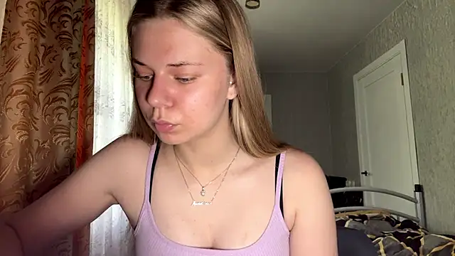 HoneysPiee online show from June 2026 10:29:02 AM
