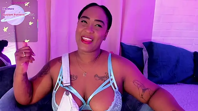 Snapshot of alison_daniels_ chatting on February 2026 05:44:01 PM alison daniels online show from February 2026 05:44:01 PM