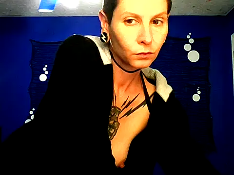 LaFemmeCyberObscura online show from May 2026 03:11:01 PM