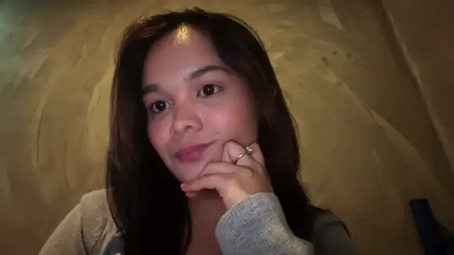 Snapshot of FlorrieBroaden chatting on May 2026 08:31:01 AM FlorrieBroaden online show from May 2026 08:31:01 AM