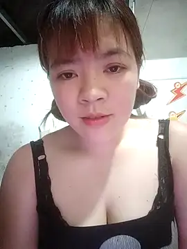 Loleml01 online show from May 2026 03:47:01 AM