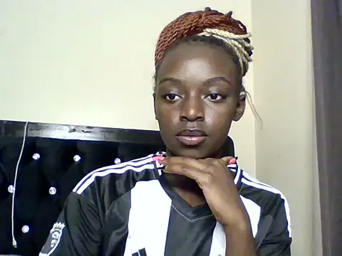 Snapshot of Red_blair chatting on May 2026 08:11:02 AM Red blair online show from May 2026 08:11:02 AM