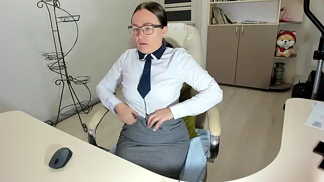 Snapshot of Vika73 chatting on November 2025 07:08:01 AM Vika73 online show from November 2025 07:08:01 AM