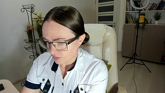 Snapshot of Vika73 chatting on January 2026 06:51:02 AM Vika73 online show from January 2026 06:51:02 AM