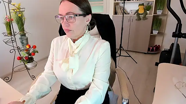 Snapshot of Vika73 chatting on January 2026 07:12:01 AM Vika73 online show from January 2026 07:12:01 AM