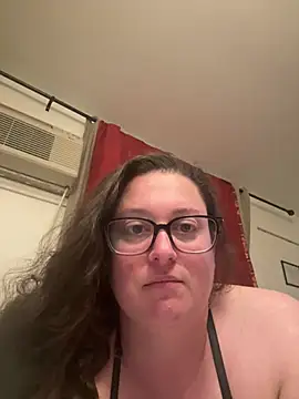Snapshot of thickems0093 chatting on May 2026 01:23:01 AM thickems0093 online show from May 2026 01:23:01 AM