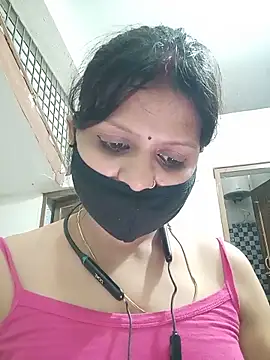Snapshot of ZOYA-STRIP chatting on June 2026 06:30:01 PM ZOYA-STRIP online show from June 2026 06:30:01 PM