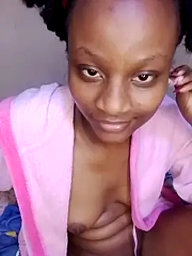 Snapshot of Sweetgirl263 chatting on June 2026 11:40:02 PM Sweetgirl263 online show from June 2026 11:40:02 PM