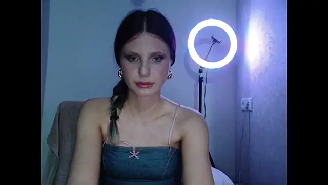 Jessicaxq online show from June 2026 11:57:02 PM