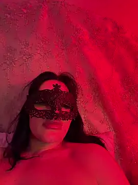 ladeanoir online show from June 2026 05:41:01 PM