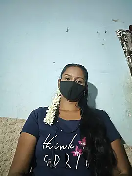 Snapshot of madhushree143 chatting on June 2026 04:45:01 AM madhushree143 online show from June 2026 04:45:01 AM