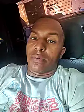 luis391986 online show from May 2026 06:36:02 PM