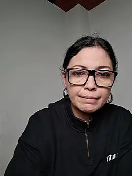Snapshot of Scarlett_Valnyx chatting on June 2026 01:10:01 PM Scarlett Valnyx online show from June 2026 01:10:01 PM
