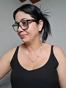 Snapshot of Scarlett_Valnyx chatting on June 2026 12:58:02 PM Scarlett Valnyx online show from June 2026 12:58:02 PM