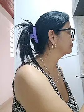 Snapshot of Scarlett_Valnyx chatting on July 2026 03:01:02 PM Scarlett Valnyx online show from July 2026 03:01:02 PM