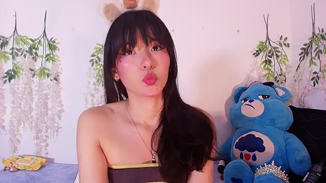 nathalya summer  online show from August 2026 09:50:02 PM