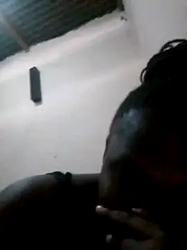 Queenielush online show from May 2026 09:16:02 AM