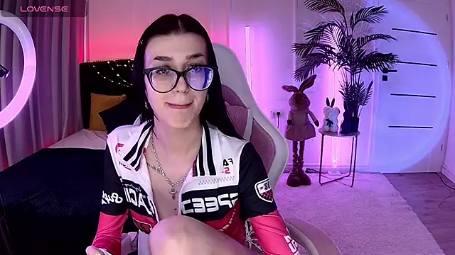 Ariella Me online show from June 2026 07:02:01 AM