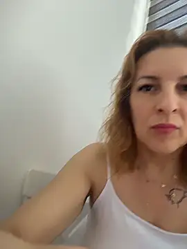 Snapshot of Hot-Milf4U chatting on June 2026 06:40:02 AM Hot-Milf4U online show from June 2026 06:40:02 AM