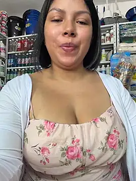 Snapshot of ISABELLA__LUNA chatting on July 2026 02:02:01 PM ISABELLA LUNA online show from July 2026 02:02:01 PM