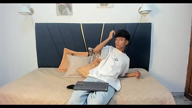 jacob cum23 online show from June 2026 03:35:01 PM