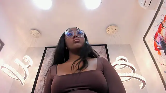 Snapshot of ZoeBrowns chatting on June 2026 12:38:02 PM ZoeBrowns online show from June 2026 12:38:02 PM