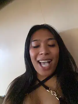 hugecock tamira online show from June 2026 03:20:02 AM