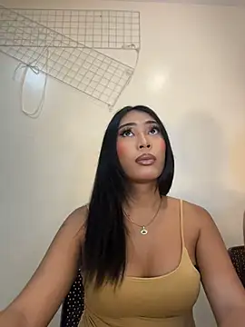 hugecock tamira online show from June 2026 10:15:01 AM