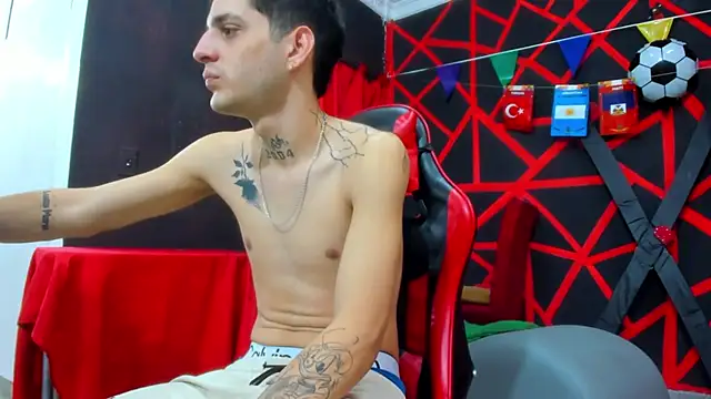 Snapshot of boy_max_latin chatting on June 2026 05:46:01 AM boy max latin online show from June 2026 05:46:01 AM