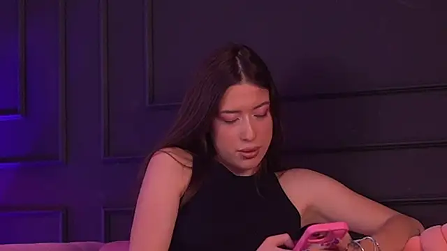 Snapshot of AlaraMyst chatting on June 2026 07:42:02 AM AlaraMyst online show from June 2026 07:42:02 AM