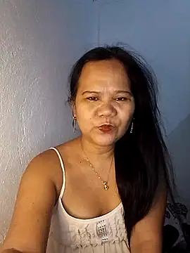 missLiLy07 online show from May 2026 12:11:01 PM