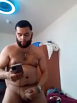 crimikeanu24 online show from May 2026 06:25:01 PM