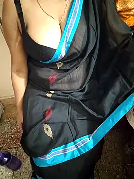 radhikagupta345 online show from June 2026 06:32:01 PM